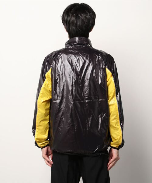 MARK & LONA（マークアンドロナ）の「Motiv Ultra Light Zip Jacket