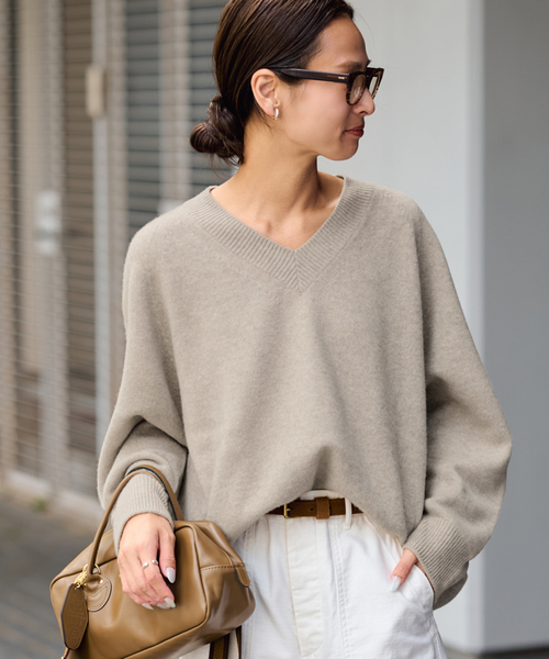 セール】ラグランスリーブ Vネックプルオーバー（ニット/セーター