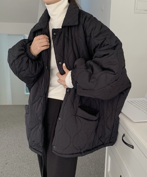 裏ボアオーバーサイズキルティングジャケット（ダウンジャケット