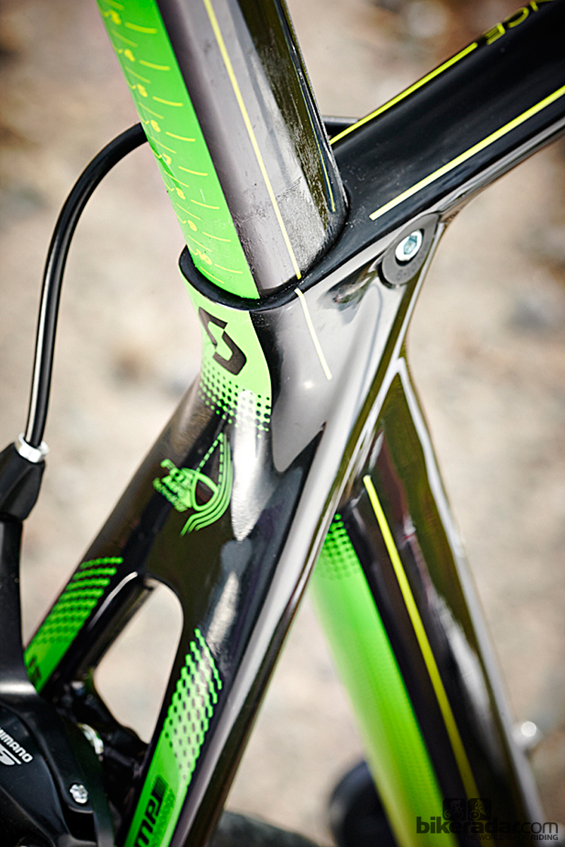 1373559929272-15cxroiq8sb2a-