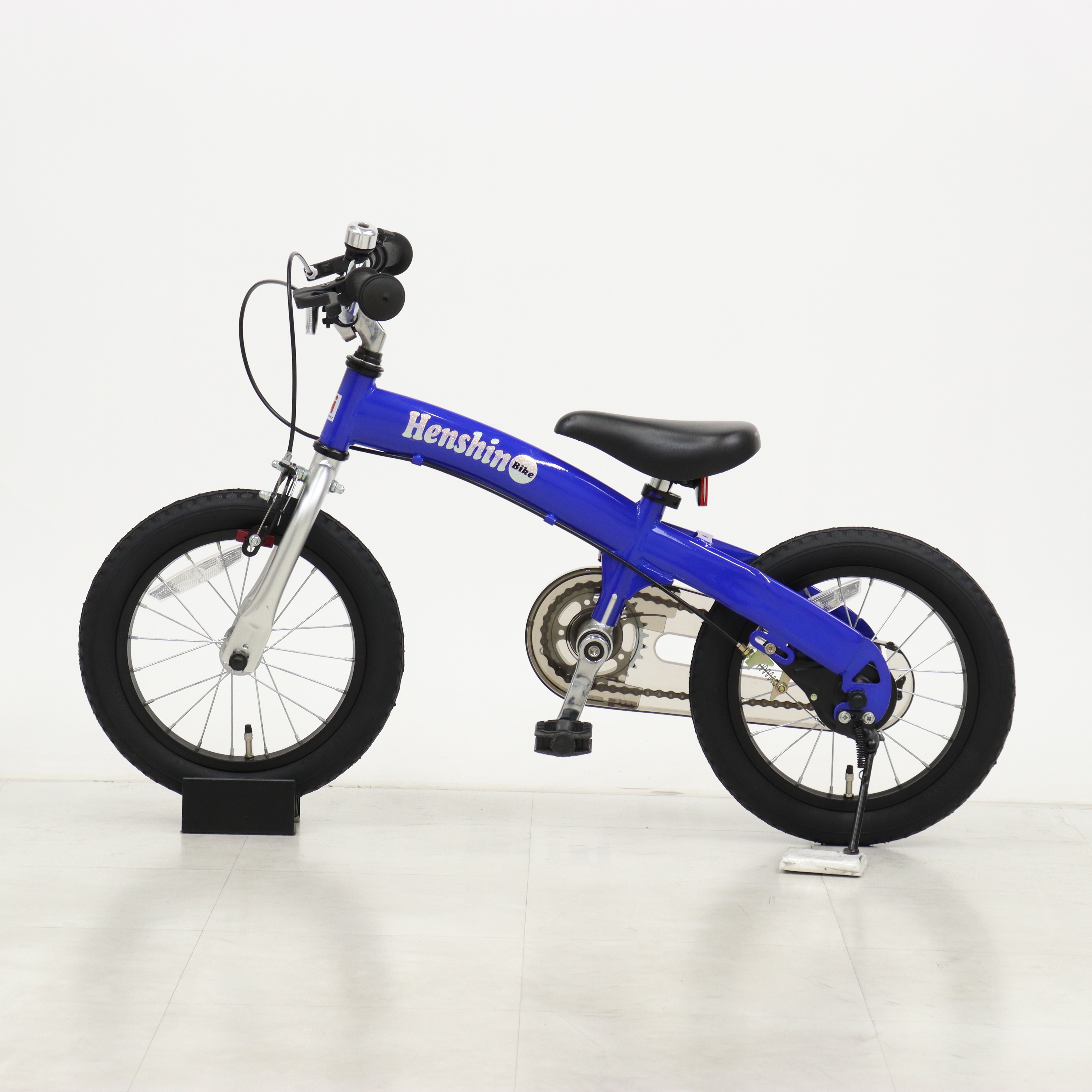 へんしんバイク 子供用自転車 青 変身バイク 青色です へんしんバイクS