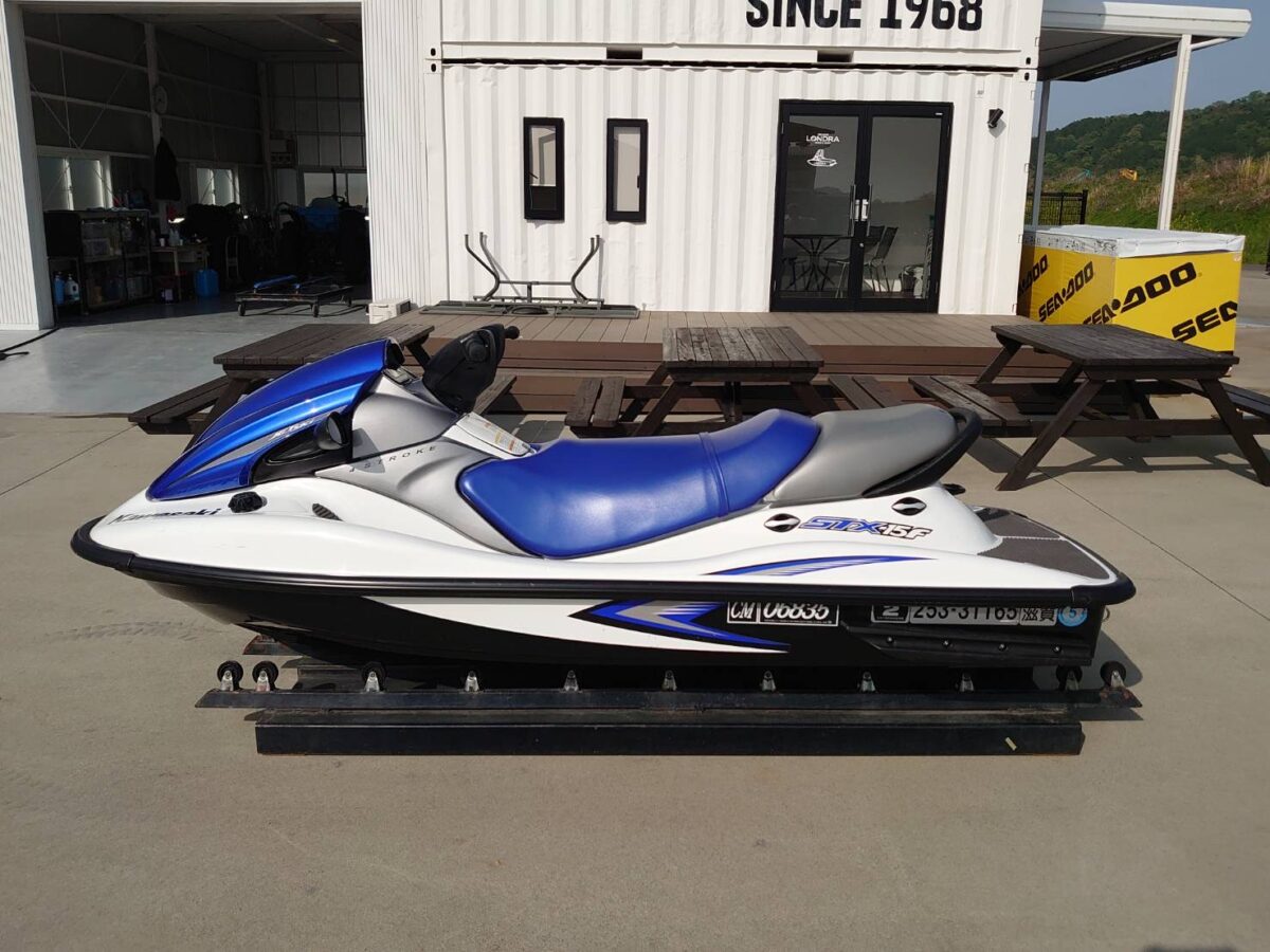 Kawasaki STX-15F｜長龍マリーナ｜琵琶湖のほとりで楽しむマリンレジャー