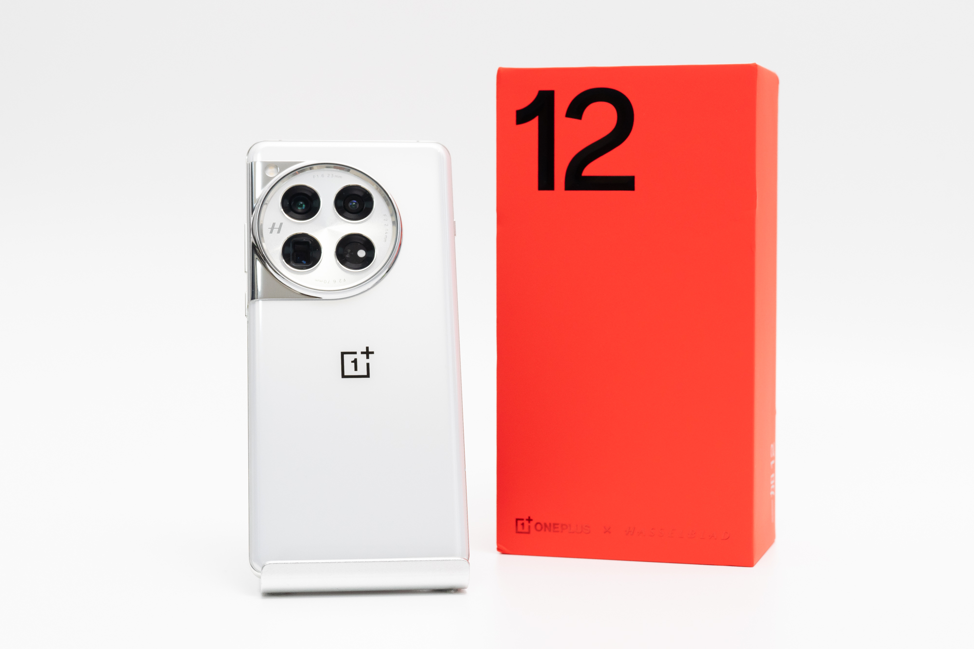 OnePlus 12レビュー】全てがバランスよくまとまった高水準なスマホ