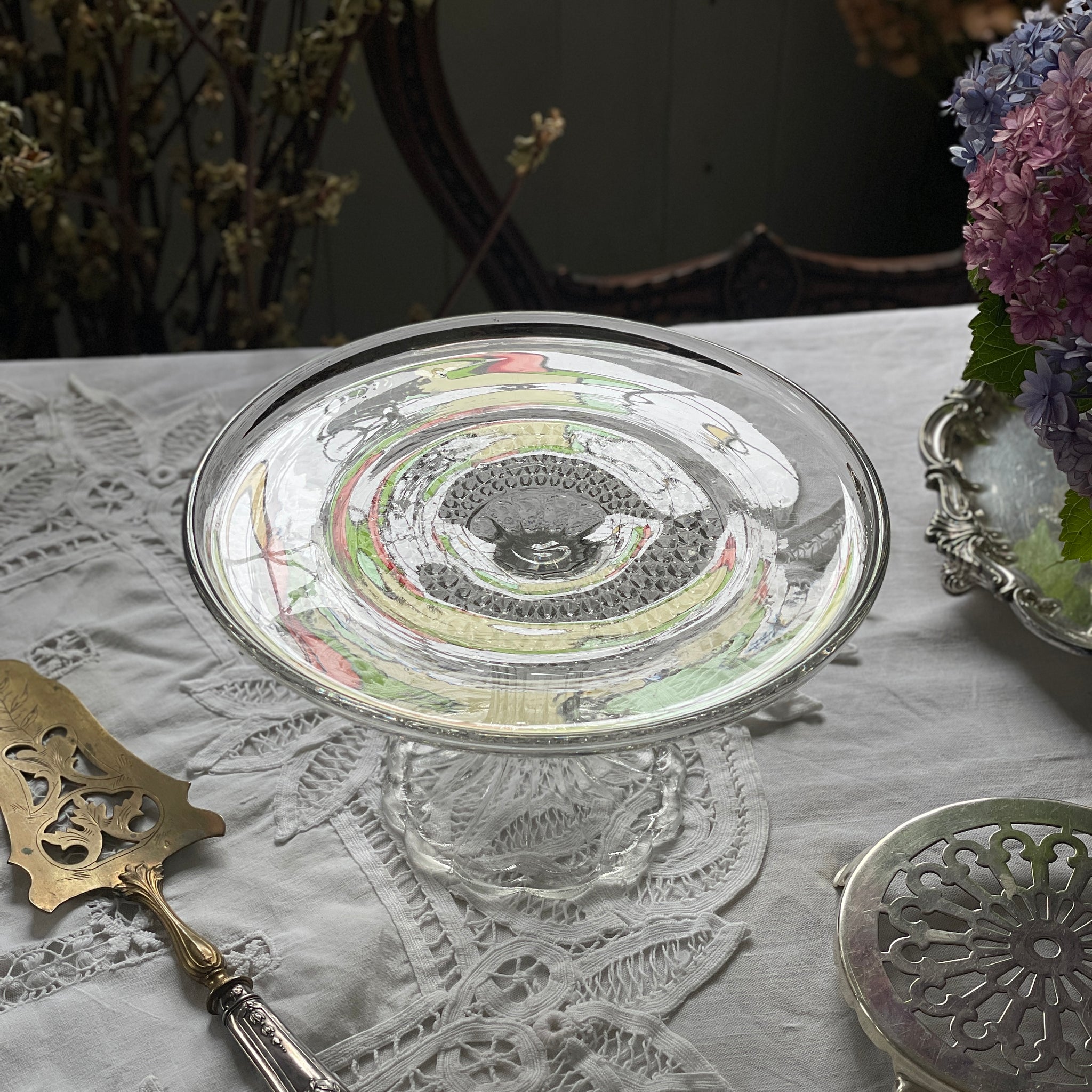 シンプルな平たいガラスコンポート（直径22cm） イギリスアンティーク