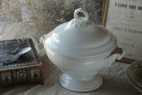 時代を経た味わい深さが魅力のリュネビル窯スーピエール フランス