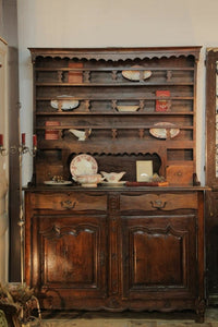 素朴さいっぱいの1850年代カップボード フランスアンティーク家具