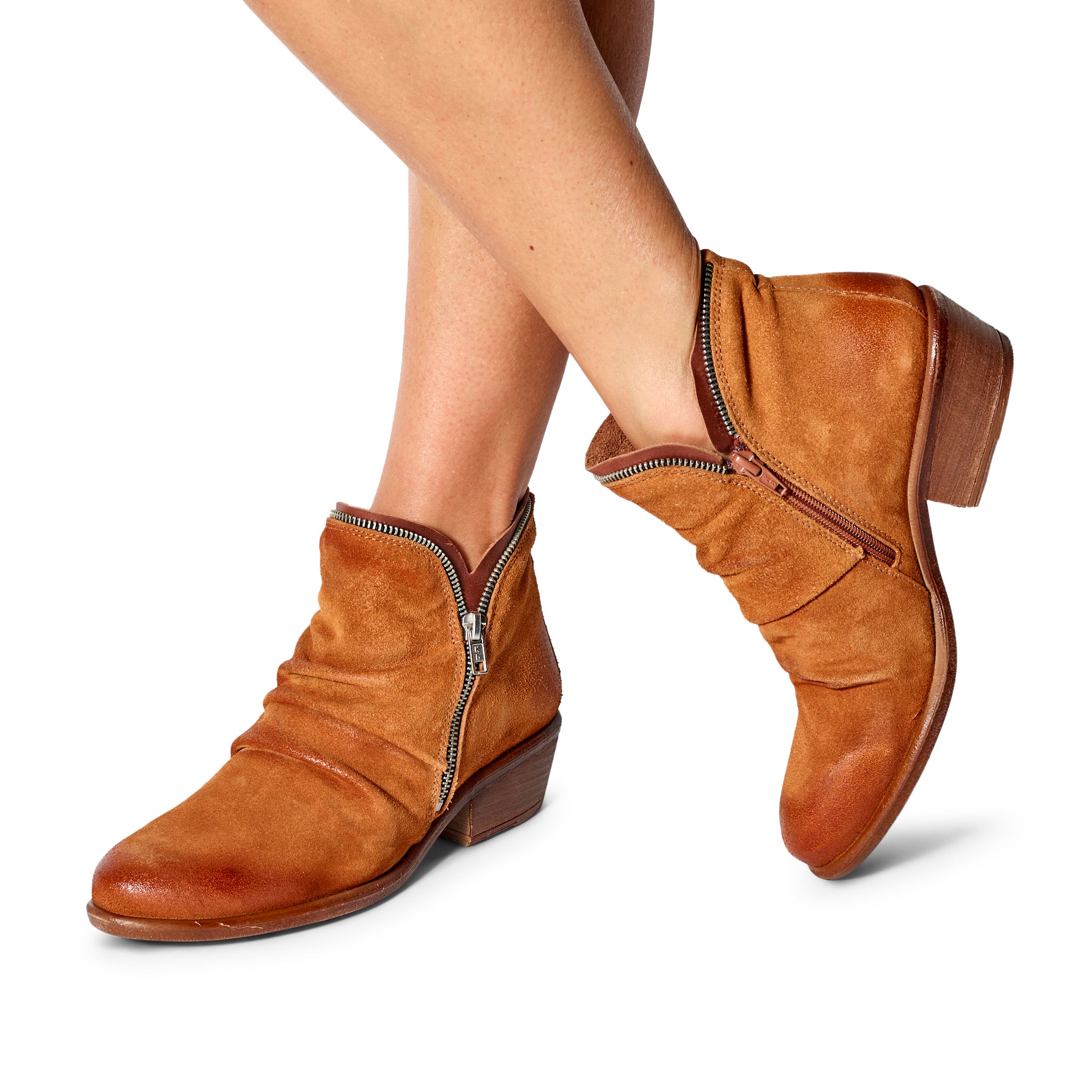 MIZMOOZ-CAMILE-WHEAT-1.jpg?