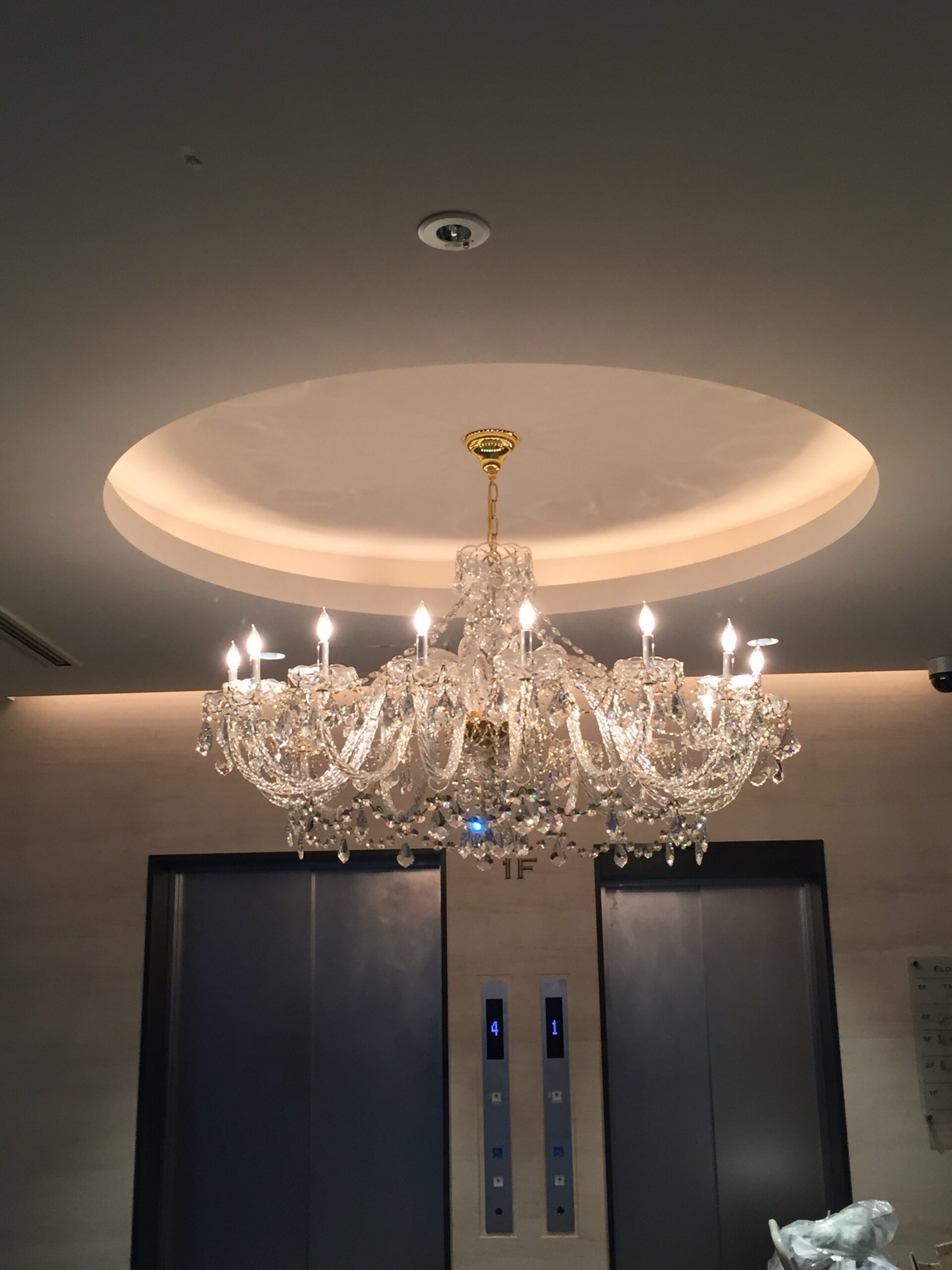 おしゃれなシャンデリア納入実績ランキング！シャンデリア選びの参考に