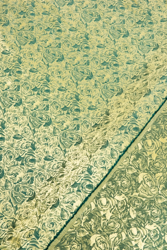 シャンタンジャガード ローズ-グリーン2063 [CNC-BRD01-GR2063