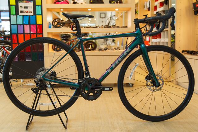 トレック(TREK) エモンダ SL 5 ディスク(Emonda SL 5 Disc) 2020モデル