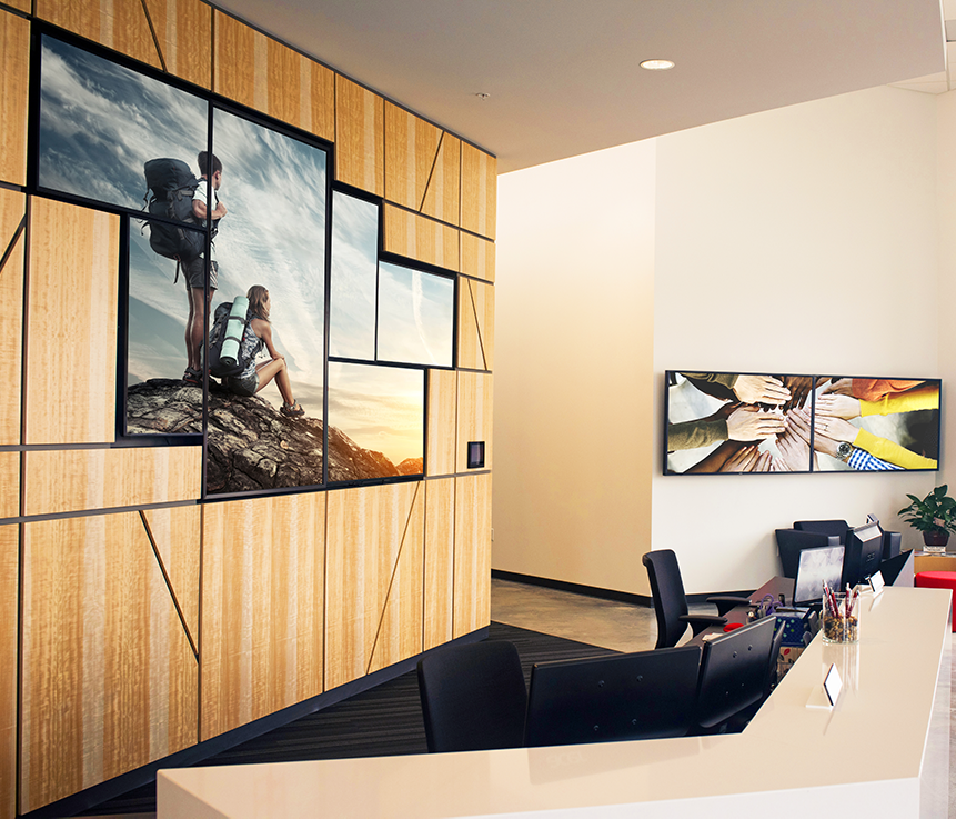 壁掛マウント・引出しタイプ・マルチディスプレイモデル・縦設置/大型