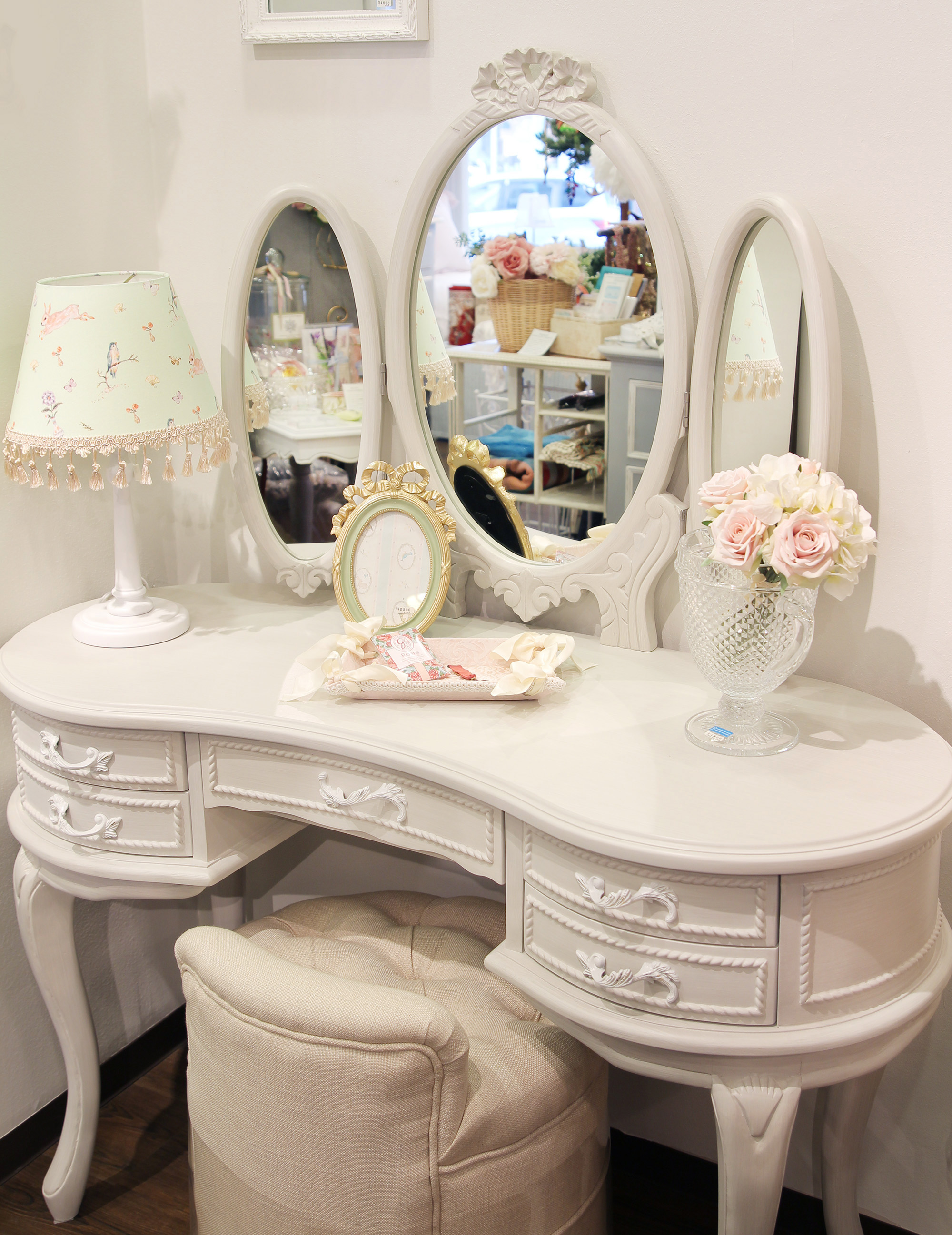 Shabby French Dresser ☆在庫わずか☆ - インテリアショップkino