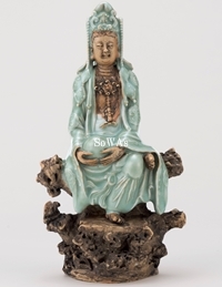 中国骨董品：龍泉窯の青磁の買取と鑑定・査定、オークション出品