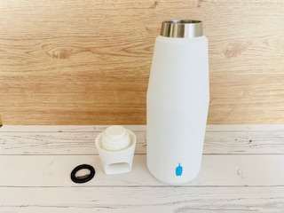 ブルーボトルコーヒー×KINTOコラボ温冷・炭酸OK水筒はカワイイのに実力