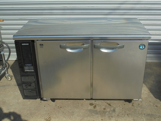 中古厨房機器 販売・買取の大阪厨房本舗/ホシザキテーブル形冷凍庫 FT