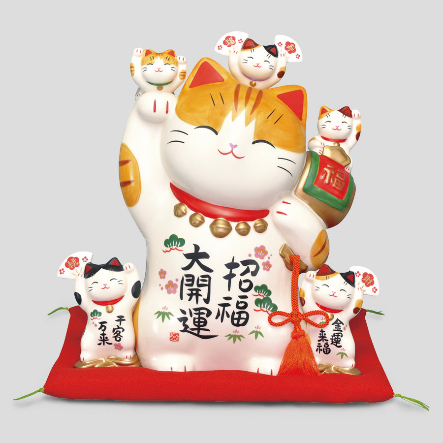 彩絵招福大開運招き猫(特大9号)(貯金箱) – 中外陶園オンラインストア