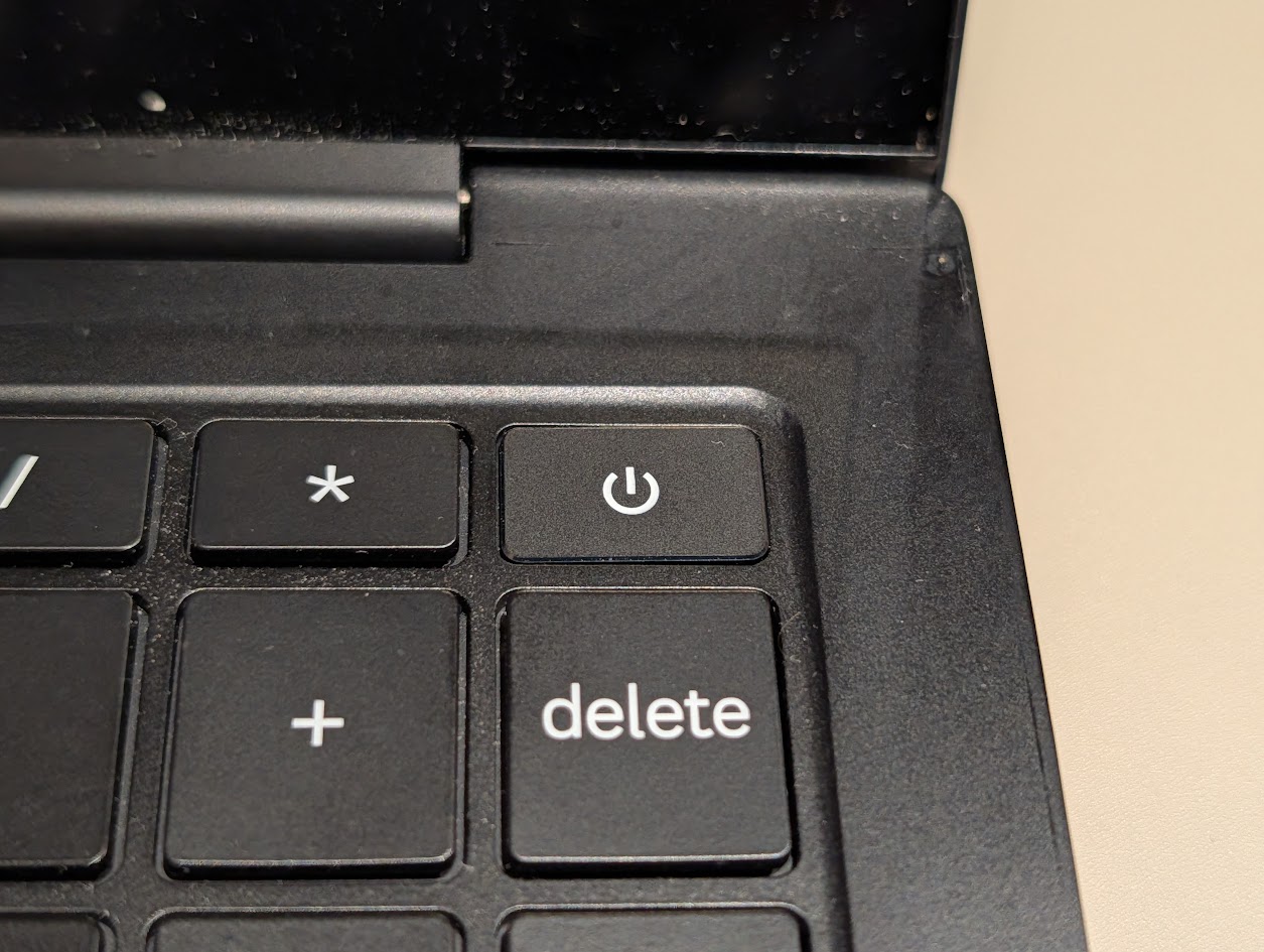 Chromebook SH-W01 カバン付 初期化、動作確認OK Chromebook SH-W01