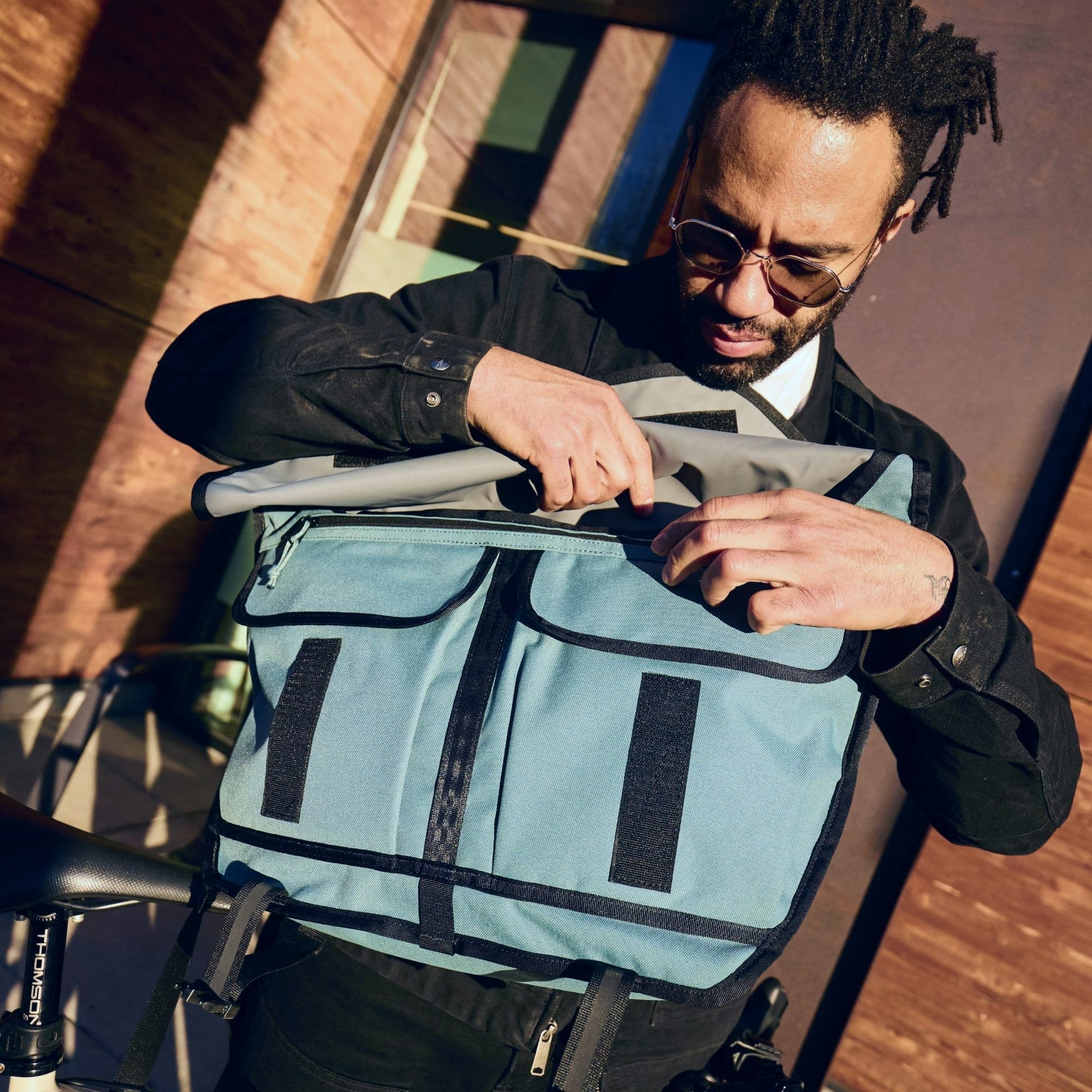 Citizen 24L Messenger