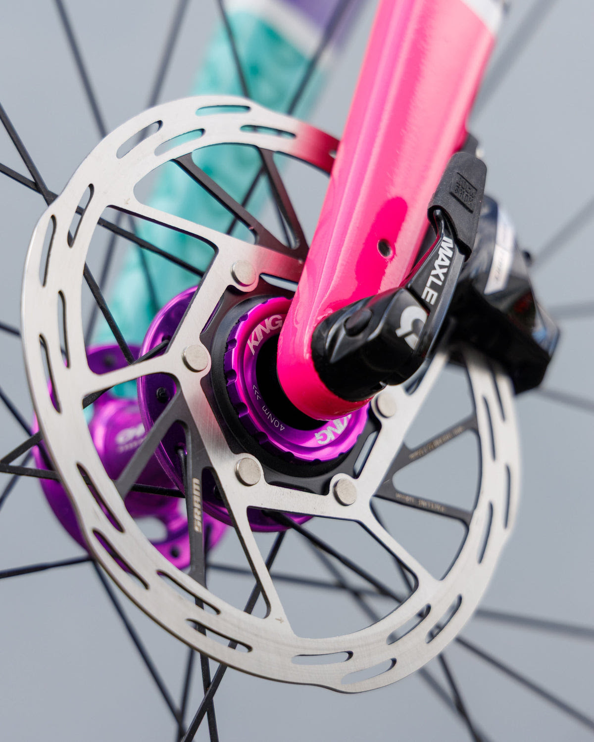 CHRIS KING】その「美しさと精度」をロックリングにも | Circles