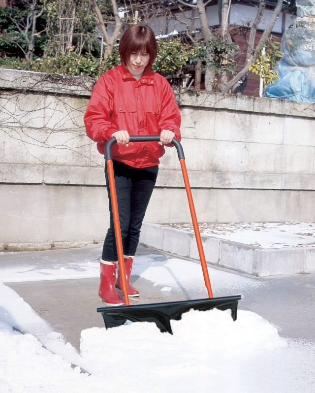 アルミ・キャスター雪押しくん（660型） – 株式会社コンパル