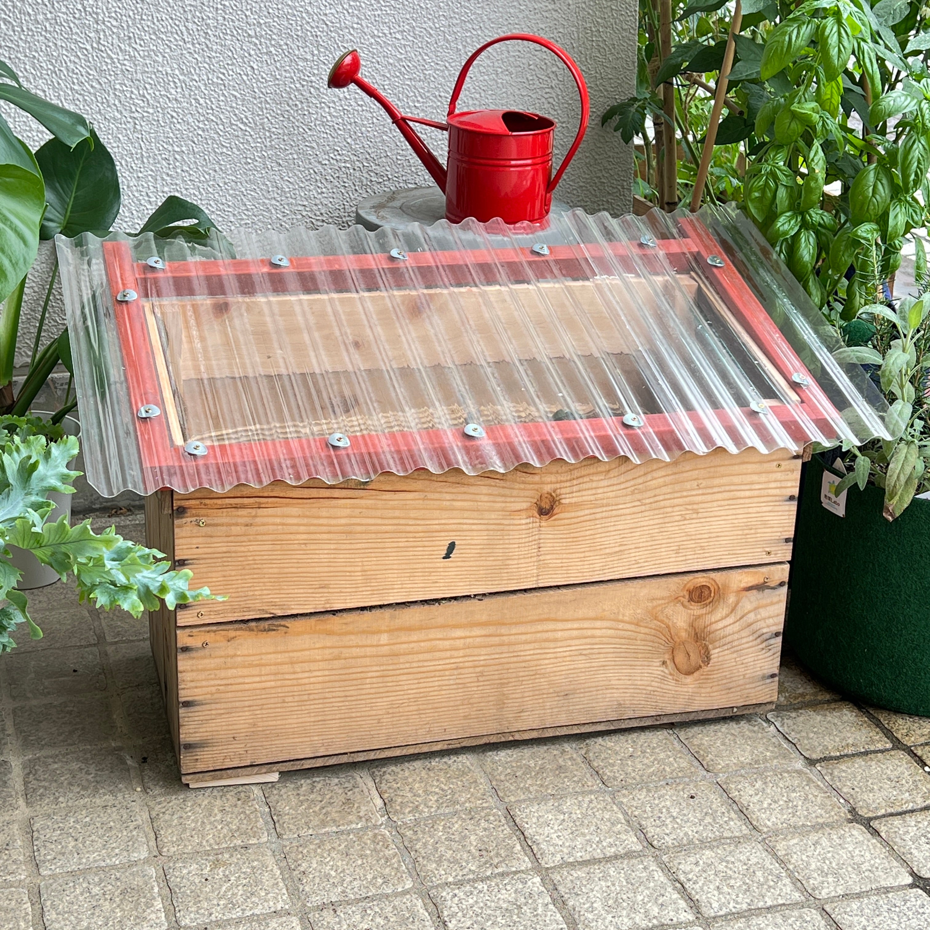 キエーロ りんご箱コンポスト（サイド網つき）3色展開 – コンポスト