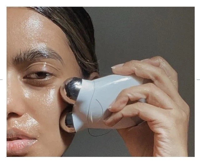 Массажер и гель для микротоковой терапии лица (США) NuFACE mini