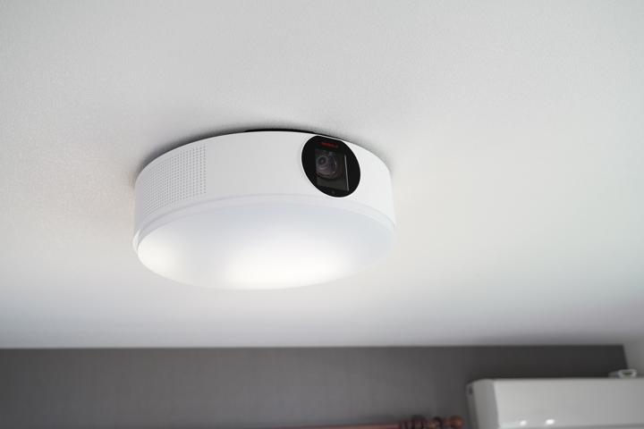 Anker「Nebula Nova」実機レビュー！最大120インチを投影する