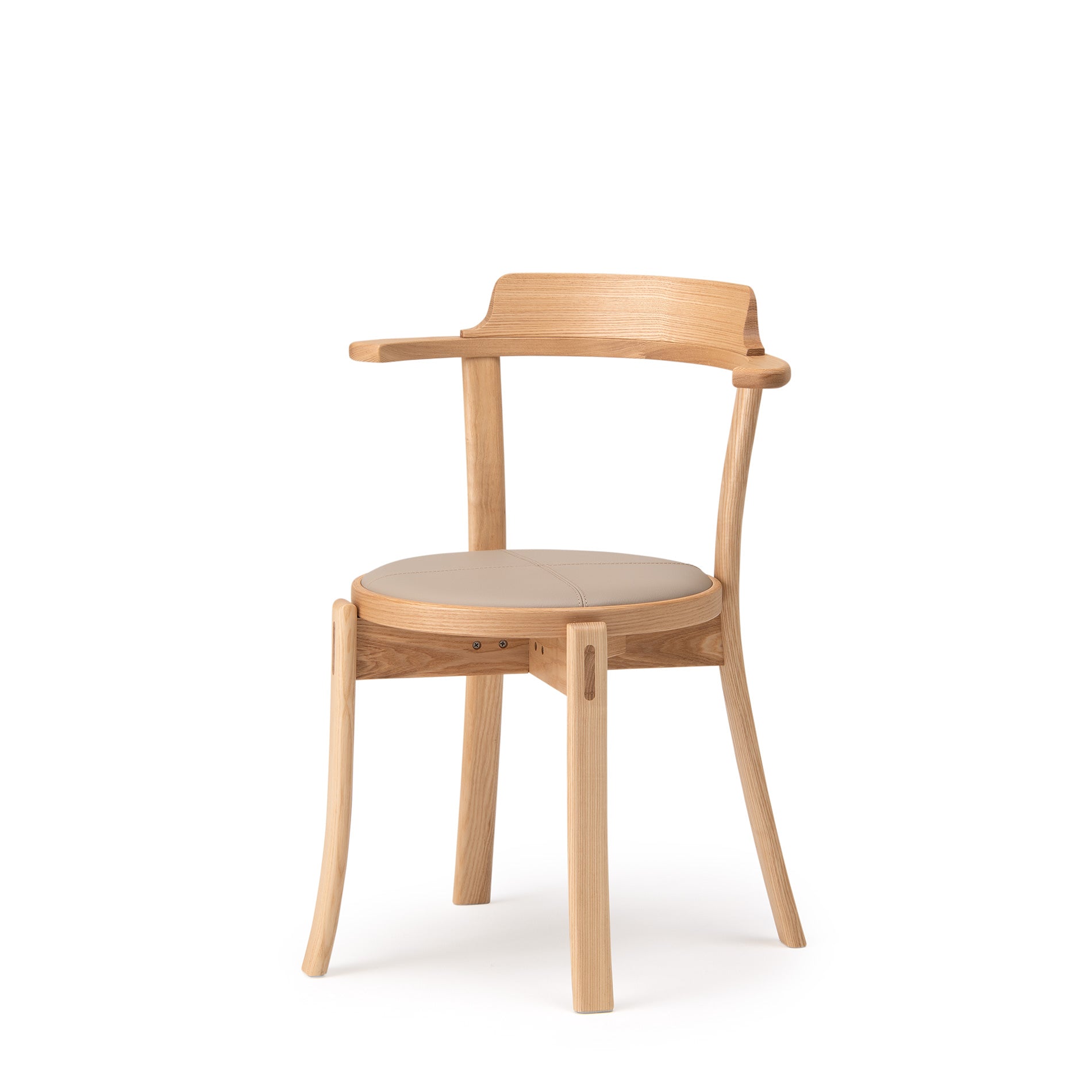 ルントオム チェアー(座張)｜50年愛される名作。スタッキングもできる