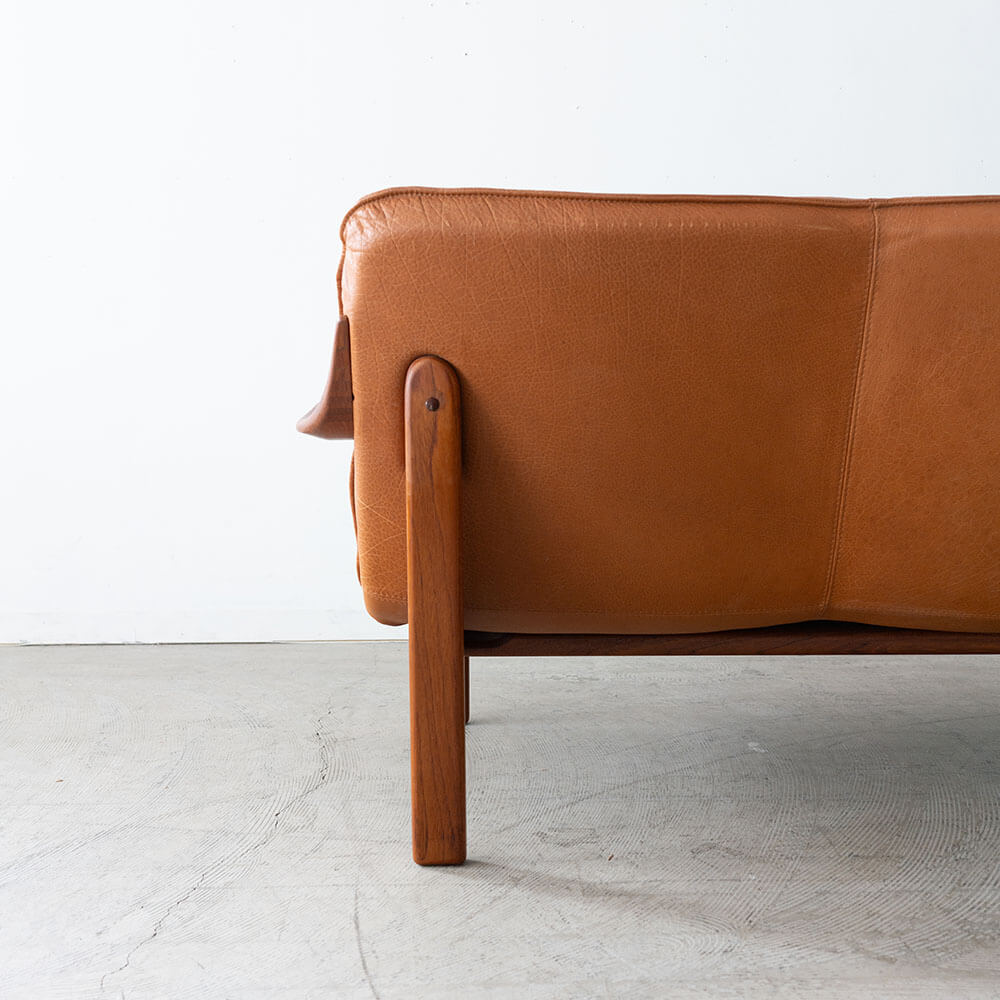 アップサイクル品］ BERG FURNITURE 3Pソファ 本革 | cocochi ｜ 家具