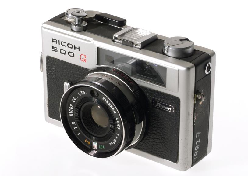 Ricoh 500G 35mm camera | Science Museum Group Collection
