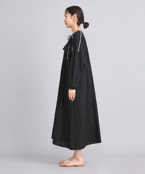 MARKET（マーケット）配色刺繍カフタンワンピース