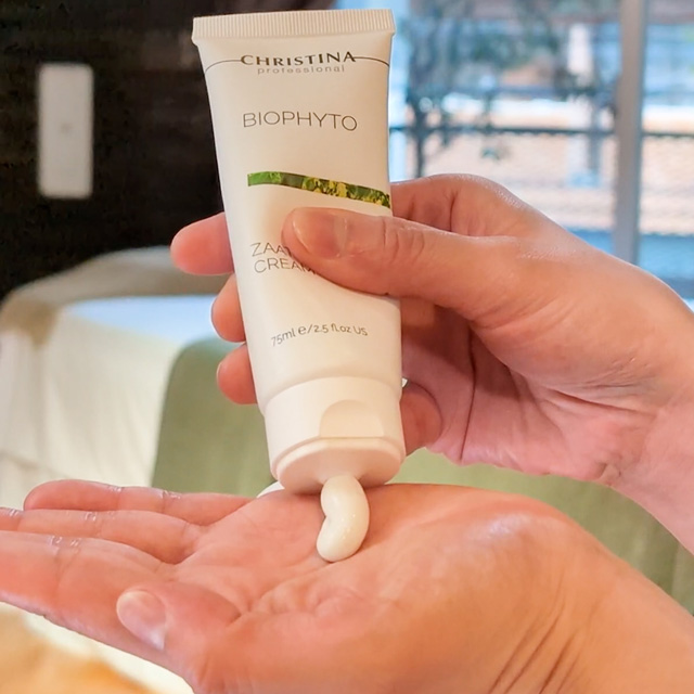 ザタークリーム |クリスティーナ-ビオフィート|owl cosme