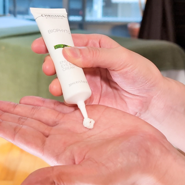 エンライトニング アイ＆ネッククリーム |クリスティーナ-ビオフィート