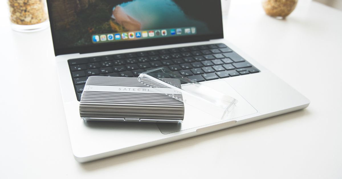 SATECHI USB4 NVMe SSD Pro エンクロージャー』レビュー｜超高速でMac