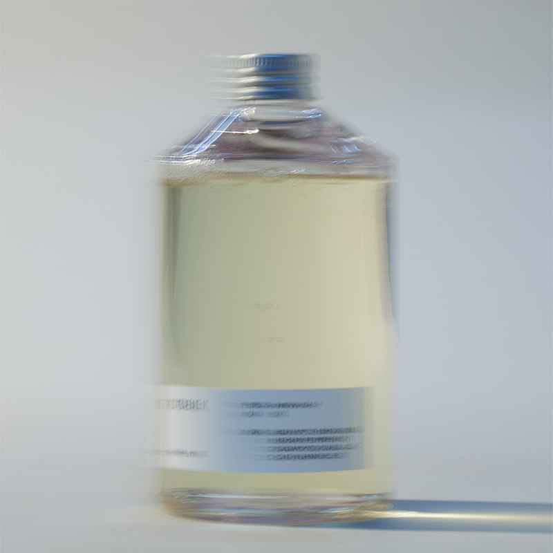 Yobek（ヨベク）スムース ボディクレンザー｜BATH GIFT | THE CONRAN