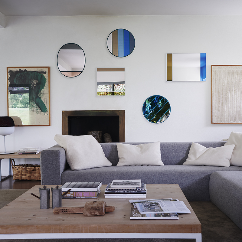 MAGIS（マジス）VITRAIL（ヴィトレイル ）ミラー 50X50 ライトグレイ