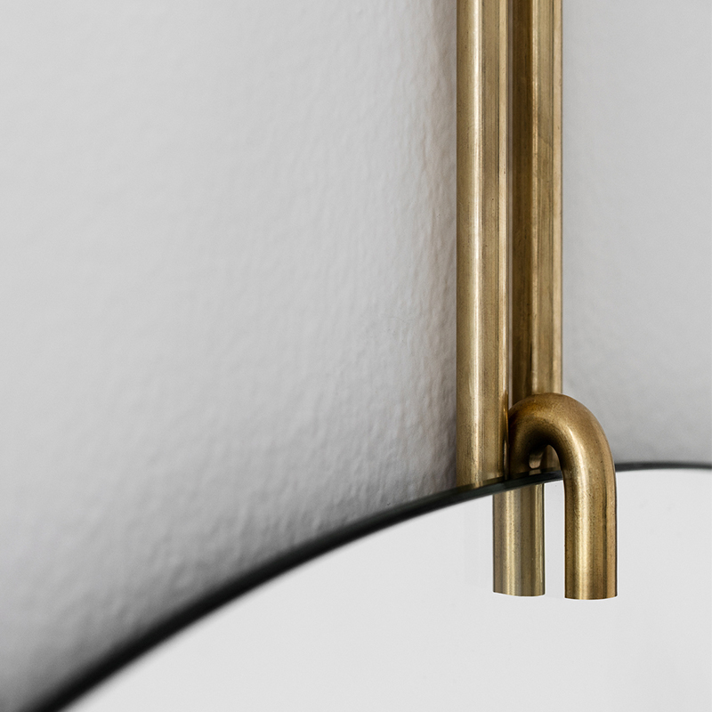 MOEBE WALL MIRROR 50CM BRASS｜5%point | THE CONRAN SHOP(コンラン