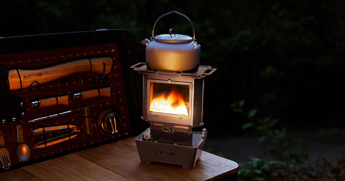 無骨さ”とこだわりの‟オールブラック”、1台で4役こなす卓上暖炉