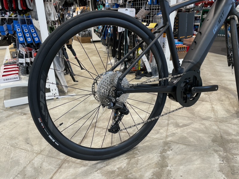 GIANT FASTROAD E+ – サイクランドマスナガ