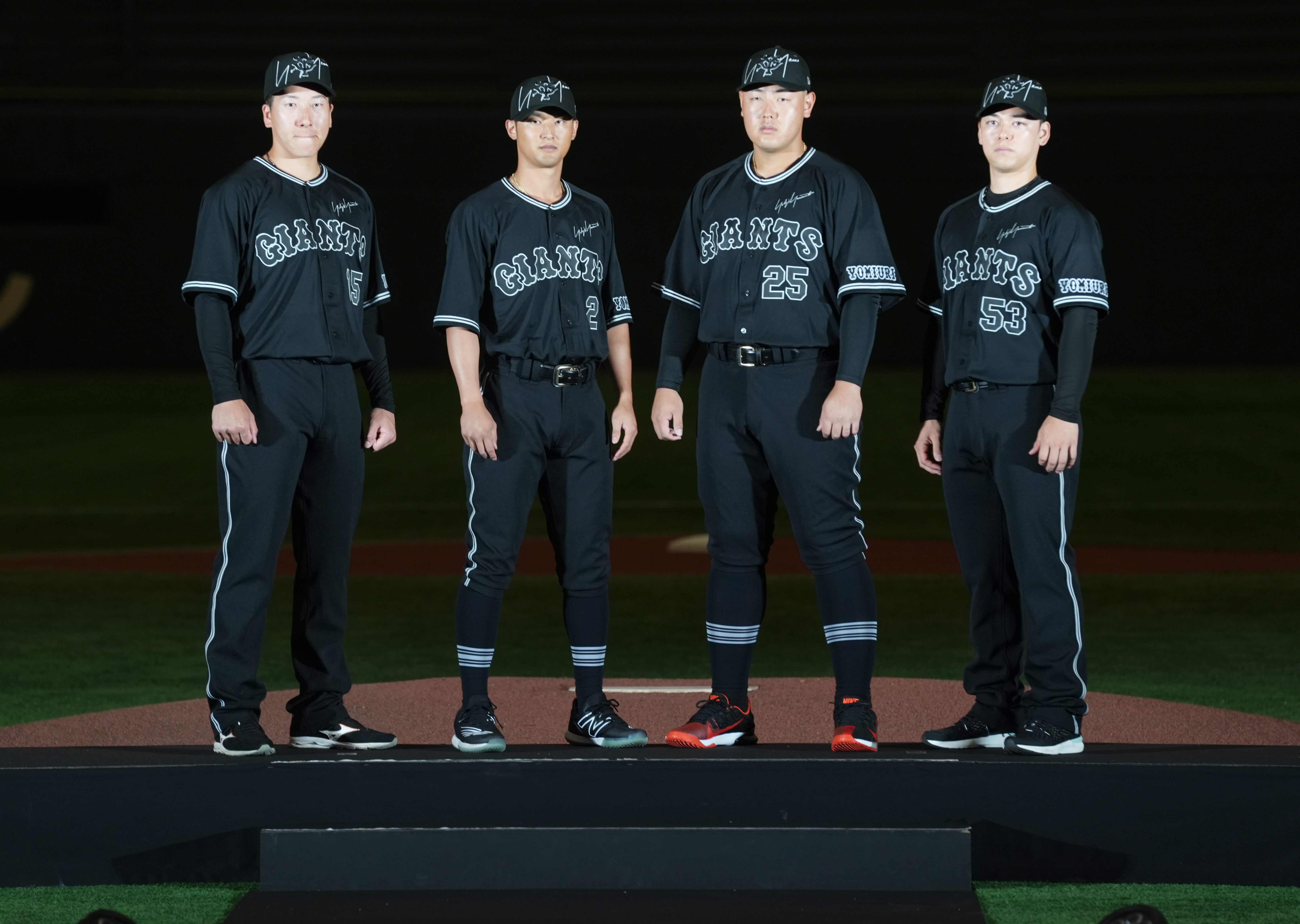 巨人✕ヨウジヤマモト コラボユニを発表 - 産経ニュース