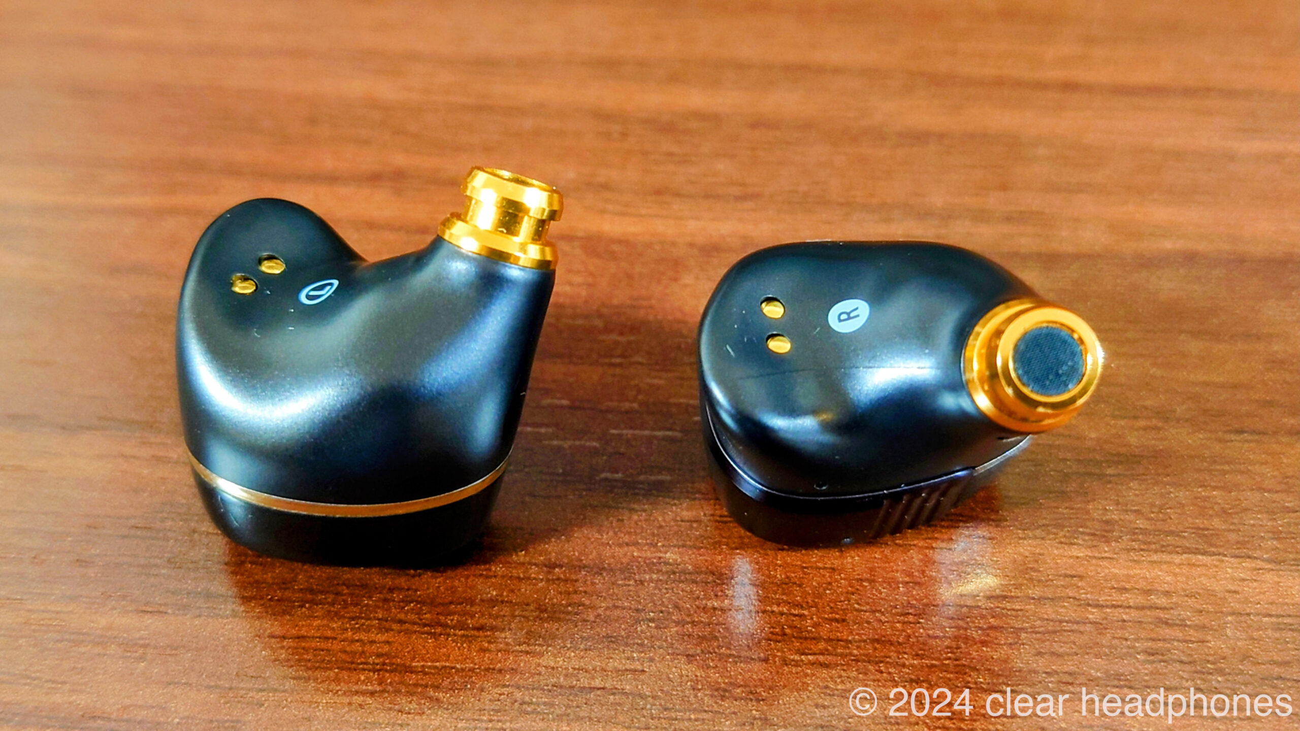 AVIOT ピヤホン8 TE-W1-PNK サクッと見れる聴き込みレビュー 機能全