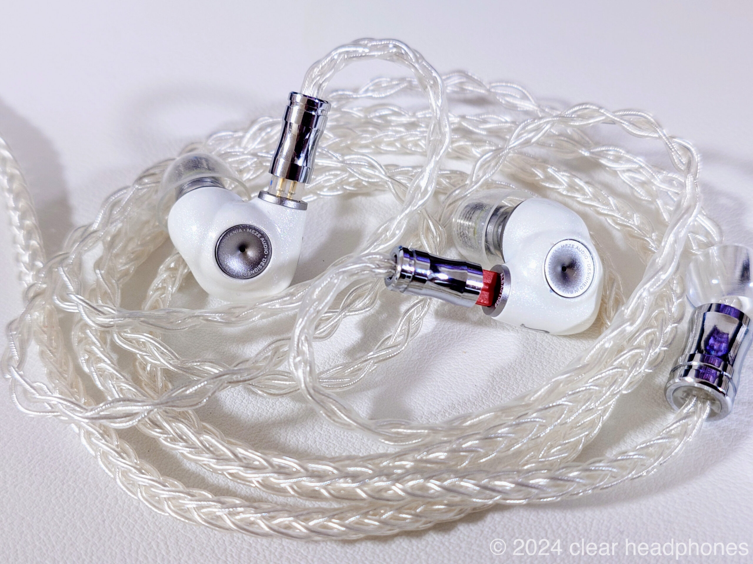 Meze Audio ALBA サクッと見れる聴き込みレビュー 美麗・繊細な