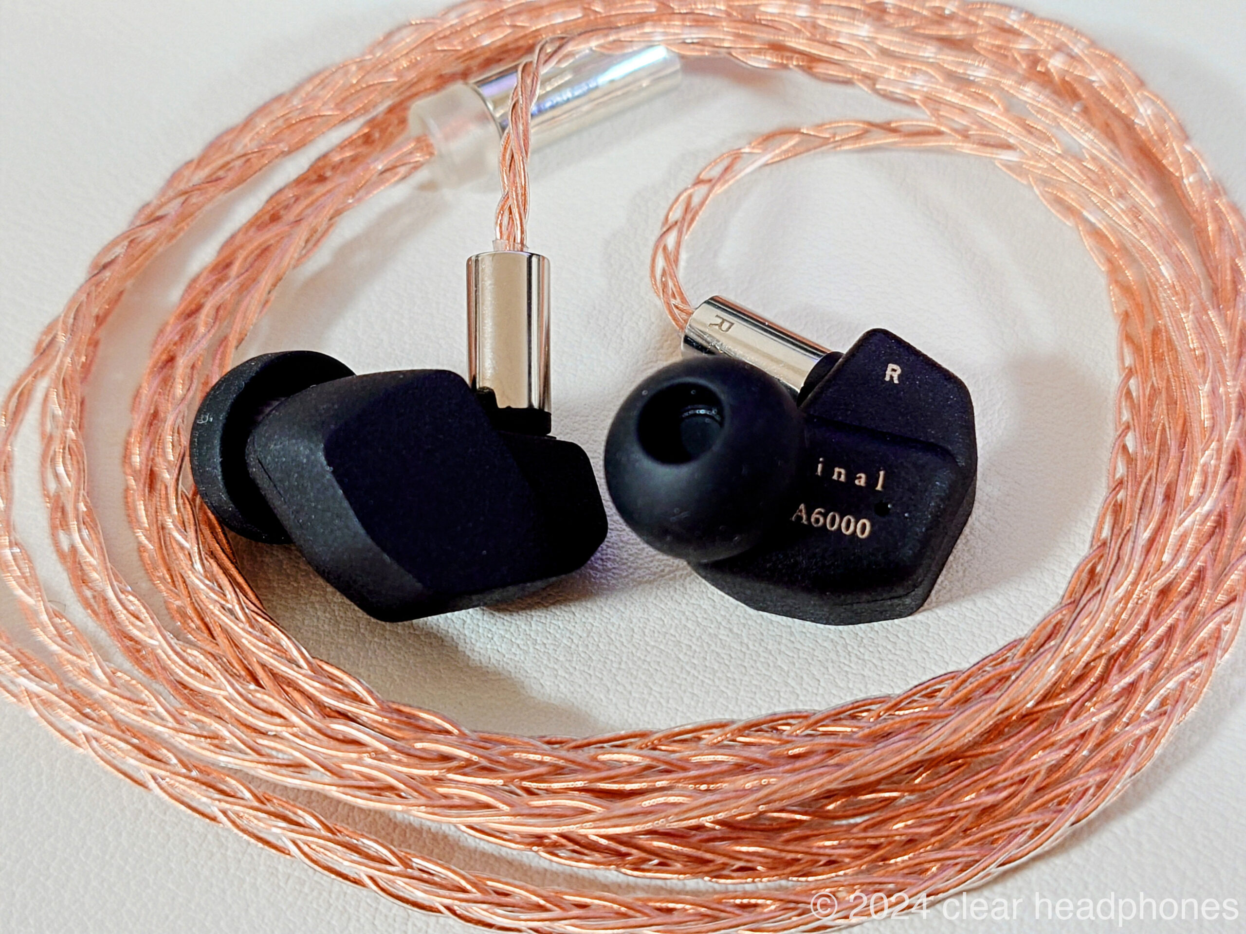 final A6000 レビュー 重厚で上品なイヤホン | サク見 聴き込み