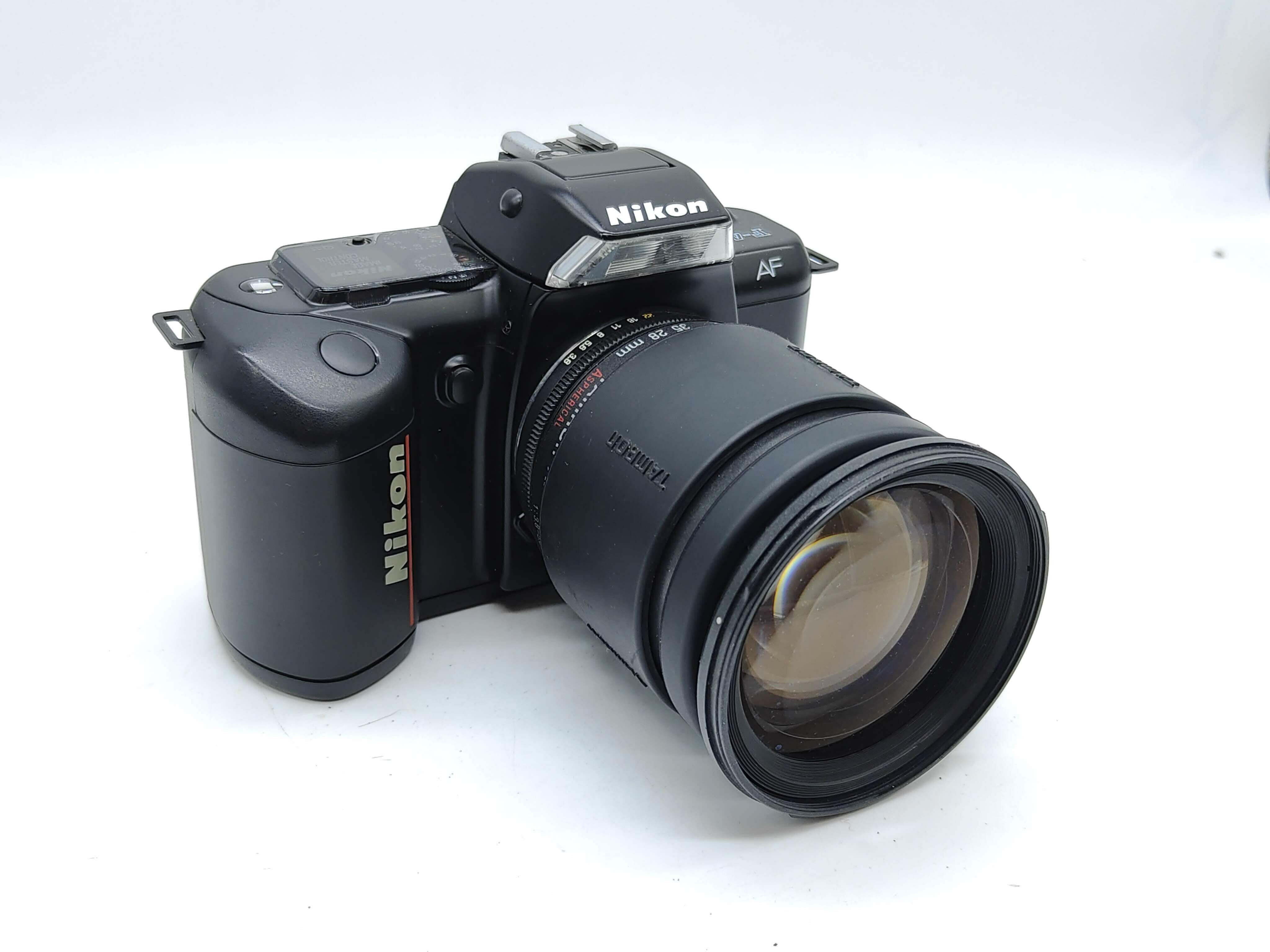 Nikon F-401s SLR film camera with 28-200mm zoom lens | Classic