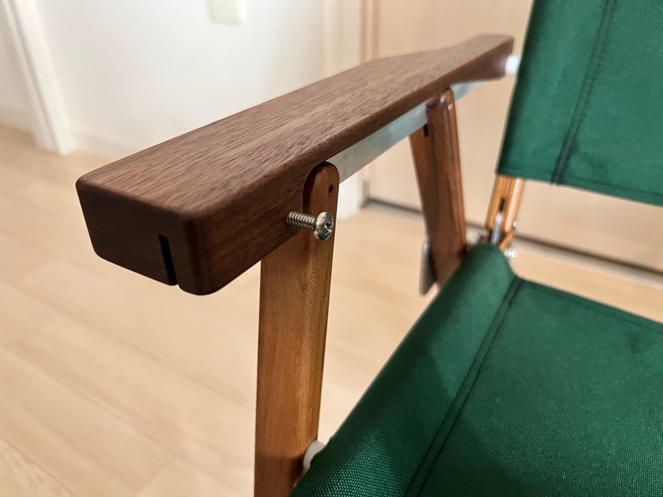 カーミットチェアの定番カスタム方法を紹介【ノビタ、ヒジラク編