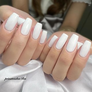 ホワイトワンカラーのネイルデザイン｜ネイルブック