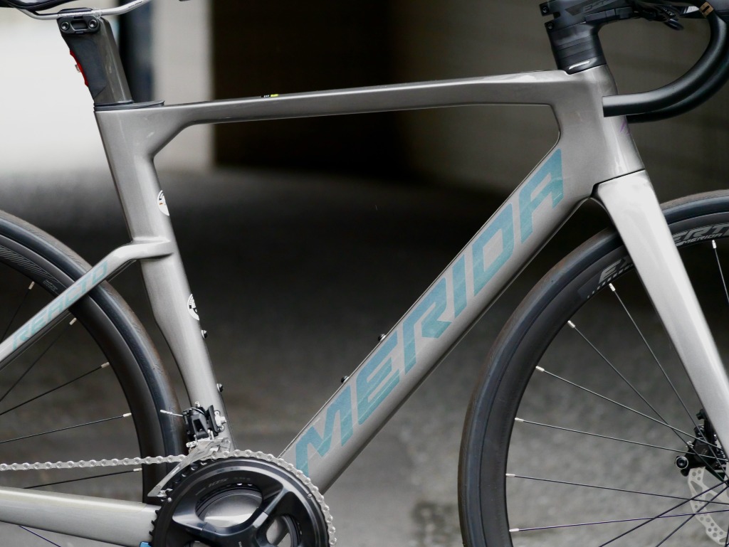 サイクルショップカンザキ千里店 / 【旧モデル特価】REACTO 4000