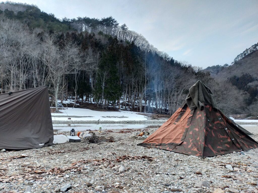 ハンガリー軍ポンチョテント：迷彩が素敵なおすすめ軍幕を紹介 | 趣味
