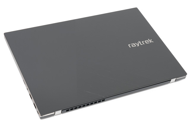 raytrek X4-Tレビュー｜イラスト用途に最適なコンパクトノート