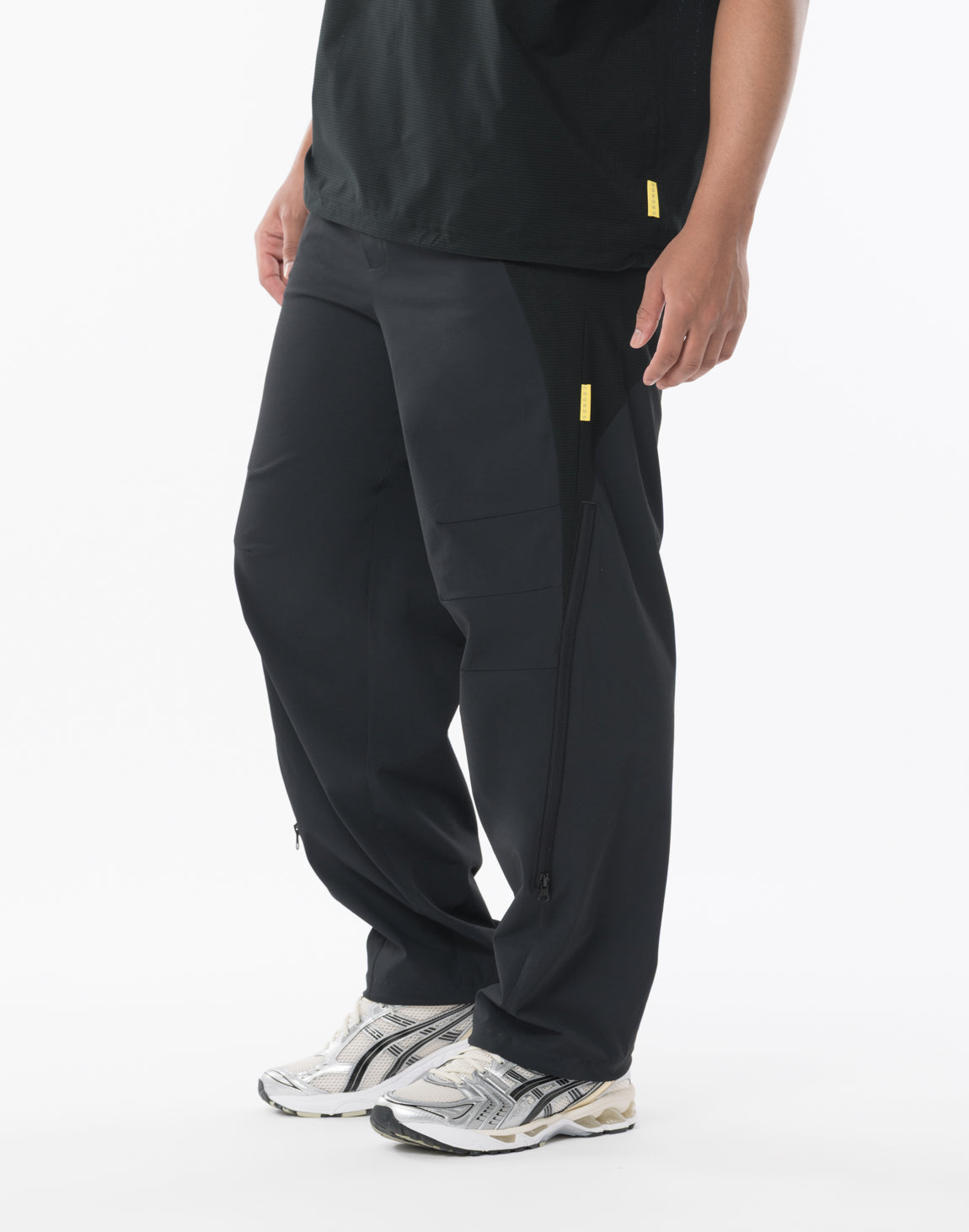 CRONOS HYBRID WIDE TECH PANTS【BLACK】